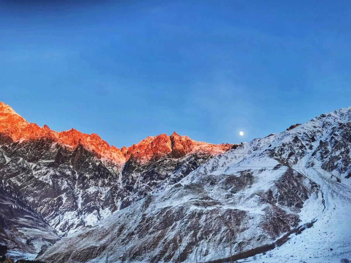 Hotel Diamond Kazbegi Exterior foto